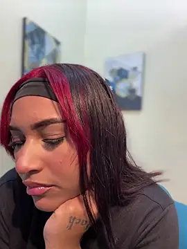 Snapshot of MaverickGray chatting on 02/14/25, 01:08 MaverickGray online show from 02/14/25, 01:08