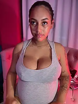 Snapshot of MaverickGray chatting on 10/09/25, 02:59 MaverickGray online show from 10/09/25, 02:59