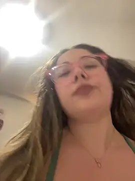 Snapshot of brooklynivy chatting on 02/20/26, 09:32 brooklynivy online show from 02/20/26, 09:32