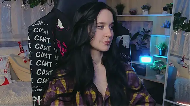 Snapshot of KiraLiLime chatting on 02/25/25, 10:50 KiraLiLime online show from 02/25/25, 10:50