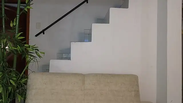 Lorenne Miller online show from 10/01/25, 03:34