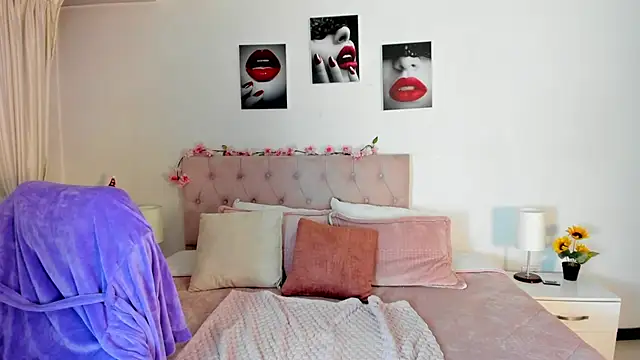  Charlotte evans 1 online show from 12/28/24, 10:23