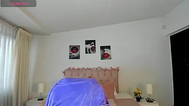  Charlotte evans 1 online show from 01/12/25, 08:36