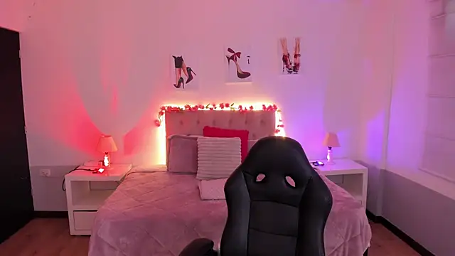  Charlotte evans 1 online show from 10/08/25, 08:06