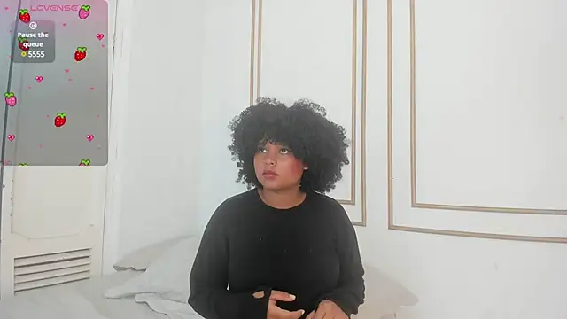 Snapshot of nataly_velez chatting on 03/11/25, 07:25 nataly velez online show from 03/11/25, 07:25