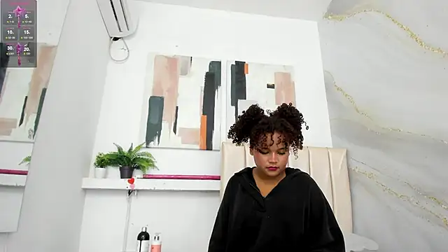 Snapshot of nataly_velez chatting on 09/12/25, 07:25 nataly velez online show from 09/12/25, 07:25