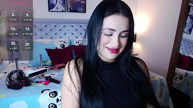 Snapshot of sarascottt chatting on 10/22/25, 03:01 sarascottt online show from 10/22/25, 03:01