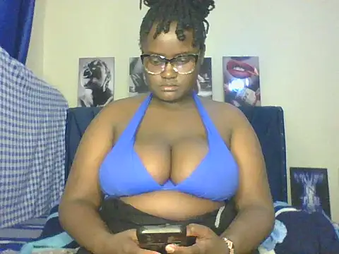 Snapshot of Montel_Montel_ chatting on 10/31/25, 11:50 Montel Montel online show from 10/31/25, 11:50