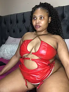 Snapshot of Anaelle24 chatting on 03/28/26, 03:28 Anaelle24 online show from 03/28/26, 03:28