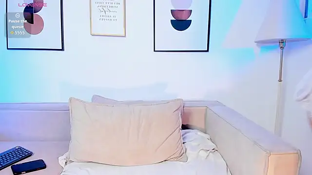 Snapshot of Keisha_west chatting on 11/19/25, 06:57 Keisha west online show from 11/19/25, 06:57