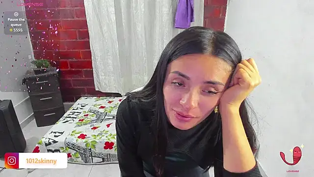 Snapshot of Megann_1410 chatting on 10/10/25, 12:53 Megann 1410 online show from 10/10/25, 12:53