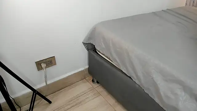 danielclarton1 online show from 01/25/25, 07:49