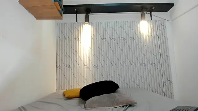 danielclarton1 online show from 01/28/25, 03:36