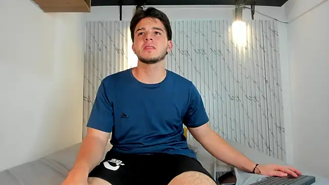 danielclarton1 online show from 01/28/25, 07:53