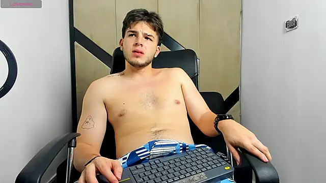 danielclarton1 online show from 01/29/25, 01:37