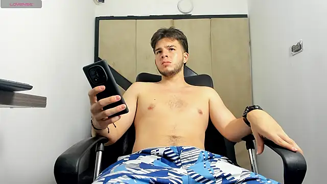 danielclarton1 online show from 02/01/25, 10:05