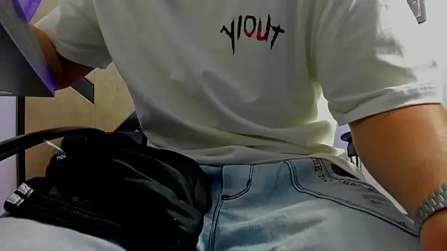 danielclarton1 online show from 10/23/25, 09:46