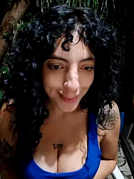 Snapshot of Sweet-diamondxxx chatting on 11/01/25, 02:35 Sweet-diamondxxx online show from 11/01/25, 02:35