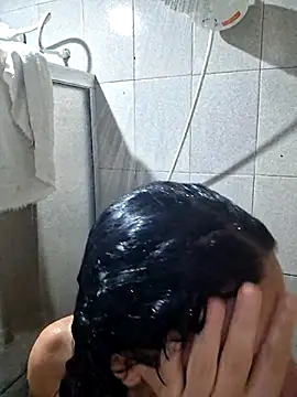 Snapshot of Sweet-diamondxxx chatting on 12/05/25, 05:42 Sweet-diamondxxx online show from 12/05/25, 05:42