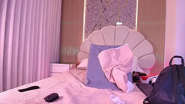 aisha sh online show from 11/11/25, 12:05