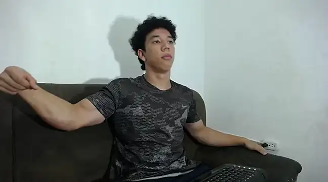 ethan noir online show from 02/25/25, 09:24