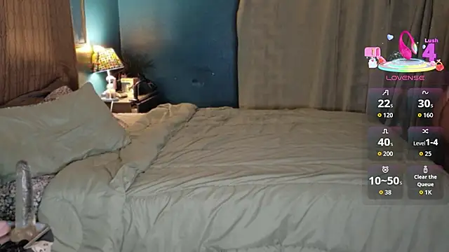 Snapshot of CurlyNony chatting on 01/14/26, 06:57 CurlyNony online show from 01/14/26, 06:57