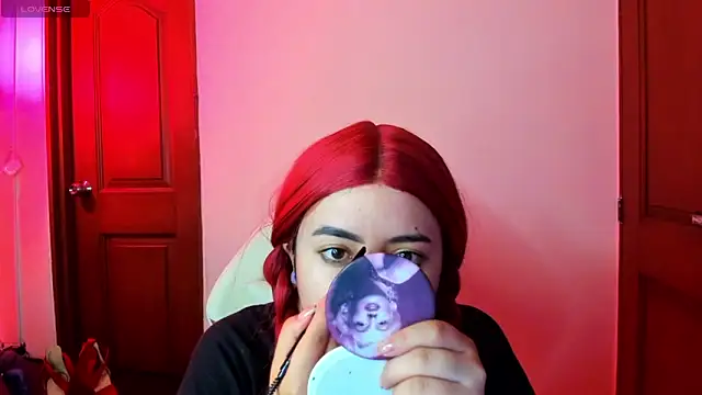 larissa01  online show from 03/21/25, 02:50