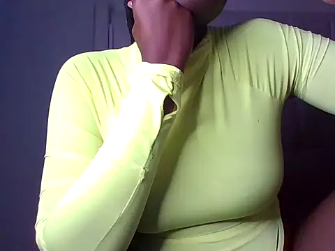 Snapshot of ctrl_cheeks chatting on 10/21/25, 09:37 ctrl cheeks online show from 10/21/25, 09:37