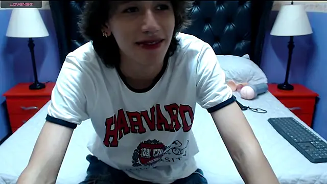 Snapshot of Stephan_Queens chatting on 12/23/24, 10:44 Stephan Queens online show from 12/23/24, 10:44