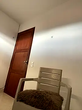 Snapshot of Im_Amelia chatting on 12/13/25, 09:20 Im Amelia online show from 12/13/25, 09:20