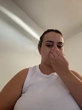 Snapshot of Im_Amelia chatting on 12/17/25, 08:37 Im Amelia online show from 12/17/25, 08:37