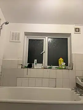 Snapshot of Oorgazmic chatting on 12/26/24, 11:24 Oorgazmic online show from 12/26/24, 11:24