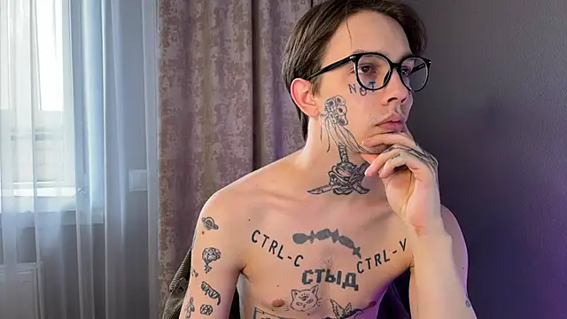 Snapshot of anahori__simon chatting on 02/05/25, 11:34 anahori simon online show from 02/05/25, 11:34