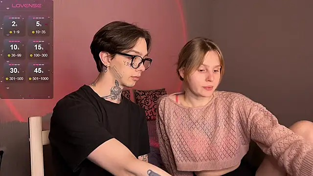 Snapshot of anahori__simon chatting on 02/16/25, 08:11 anahori simon online show from 02/16/25, 08:11