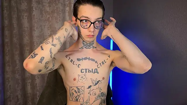 Snapshot of anahori__simon chatting on 02/21/25, 06:26 anahori simon online show from 02/21/25, 06:26