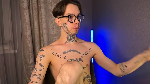 Snapshot of anahori__simon chatting on 03/03/25, 01:10 anahori simon online show from 03/03/25, 01:10