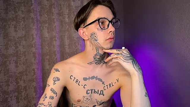 Snapshot of anahori__simon chatting on 03/09/25, 12:53 anahori simon online show from 03/09/25, 12:53