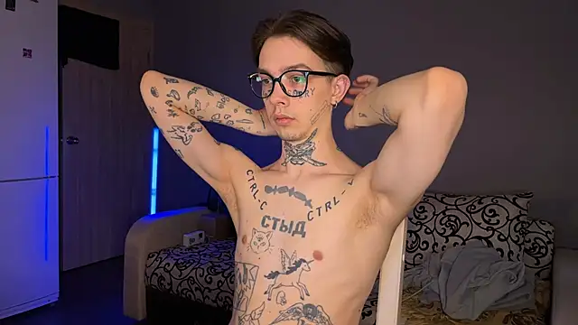 Snapshot of anahori__simon chatting on 03/18/25, 04:15 anahori simon online show from 03/18/25, 04:15