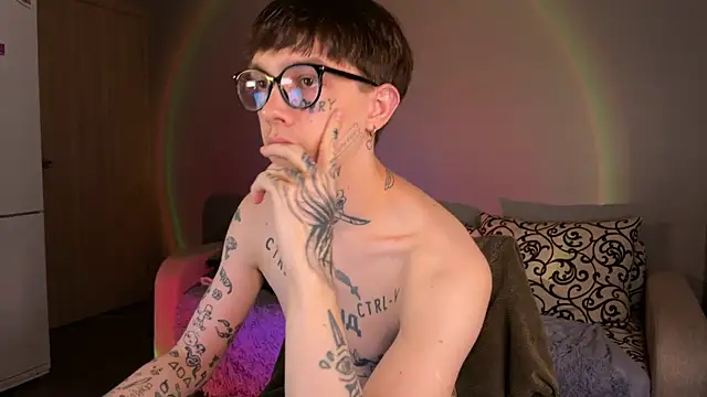 Snapshot of anahori__simon chatting on 09/25/25, 06:33 anahori simon online show from 09/25/25, 06:33