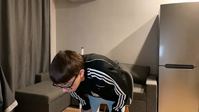 Snapshot of anahori__simon chatting on 10/09/25, 10:41 anahori simon online show from 10/09/25, 10:41