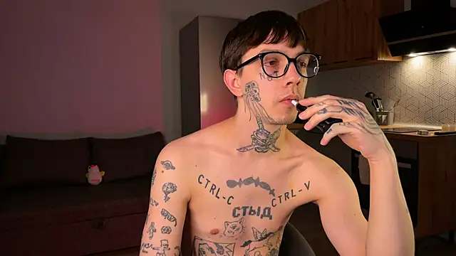 Snapshot of anahori__simon chatting on 10/11/25, 09:02 anahori simon online show from 10/11/25, 09:02