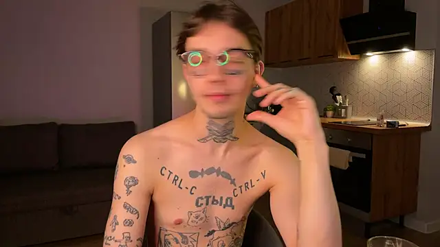 Snapshot of anahori__simon chatting on 10/18/25, 09:37 anahori simon online show from 10/18/25, 09:37