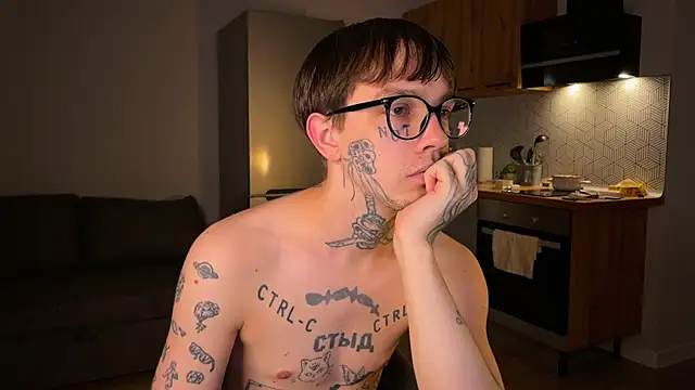 Snapshot of anahori__simon chatting on 10/23/25, 12:32 anahori simon online show from 10/23/25, 12:32