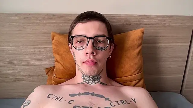 Snapshot of anahori__simon chatting on 02/25/26, 02:54 anahori simon online show from 02/25/26, 02:54