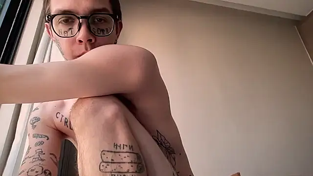 Snapshot of anahori__simon chatting on 03/02/26, 02:14 anahori simon online show from 03/02/26, 02:14