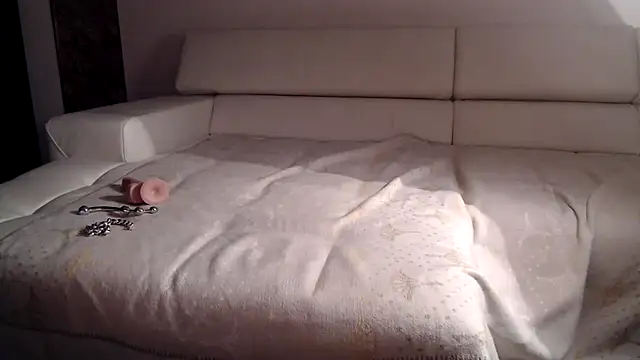 sexyLolia11 online show from 10/17/25, 12:36