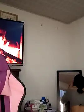 Lanna hott  online show from 10/18/25, 11:11