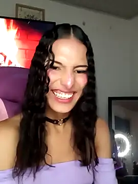 Lanna hott  online show from 10/19/25, 11:27