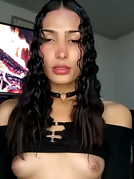 Lanna hott  online show from 11/21/25, 11:25