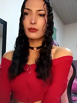 Snapshot of Lanna_hott_ chatting on 02/14/26, 12:24 Lanna hott online show from 02/14/26, 12:24